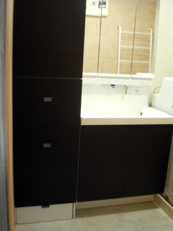 収納力アップ・湿気対策にはエコカラット 収納力アップ・湿気対策にはエコカラット